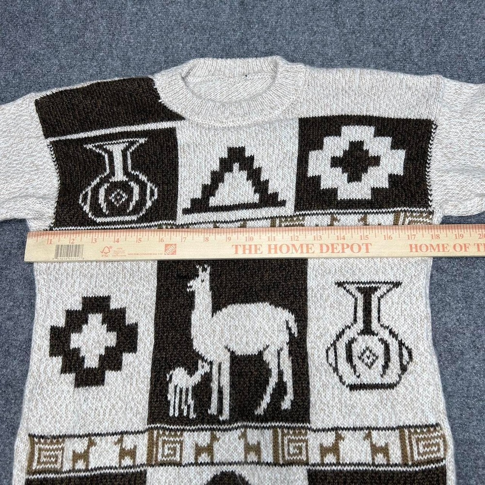 Aztec llama print tan and brown soft sweater size small - Picture 3 of 5